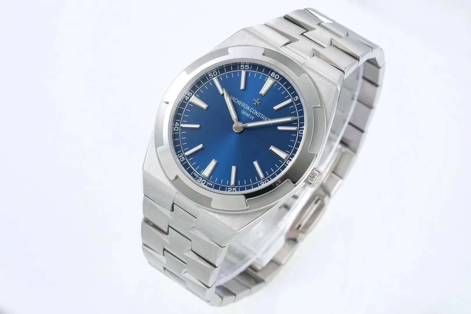 Overseas Blue Dial Ref: 4500V/110A-B128 - Image 2