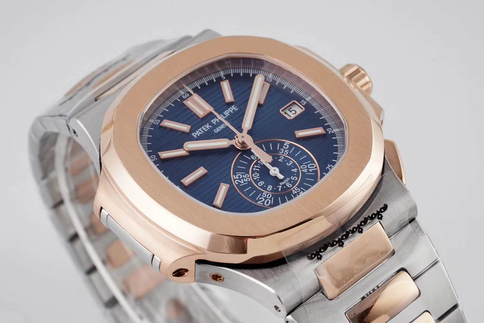 Nautilus cronografo 5980/1AR in acciaio e oro rosa - immagine 3