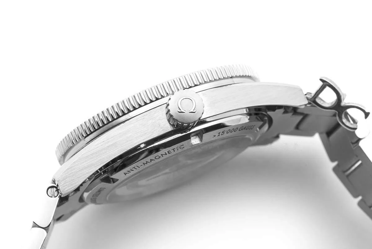 Seamaster 300 Spectre Limited Edition – Bild 5