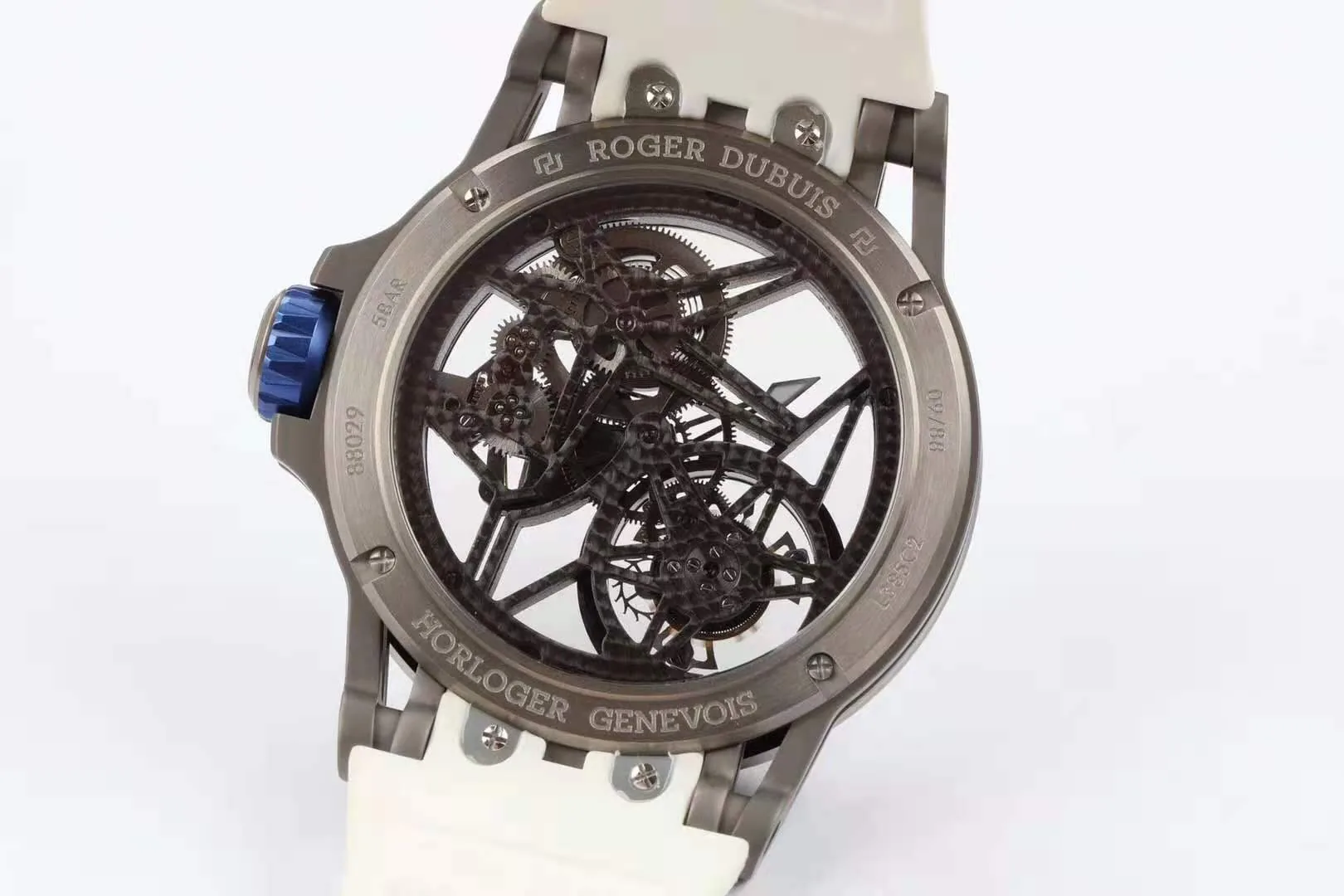 Excalibur Spider squelette tourbillon volant avec bracelet en caoutchouc blanc – Image 4
