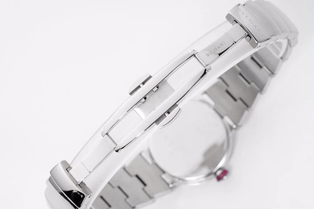 Lvcea Black Dial in Steel with Diamond Bezel - Image 8