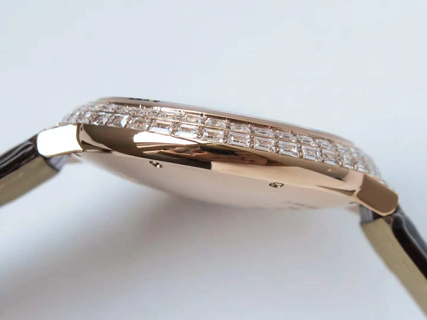 Ballon Bleu de Cartier 42mm esfera blanca con diamantes en oro rosa - Imagen 8