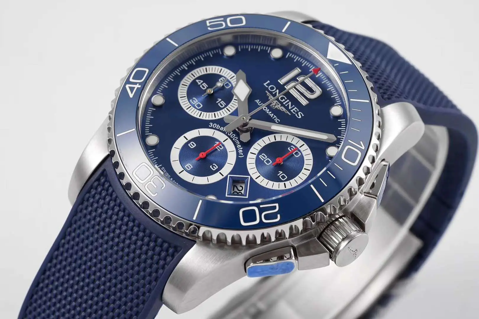 Hydroconquest Blue Dial on Rubber Strap - Image 5