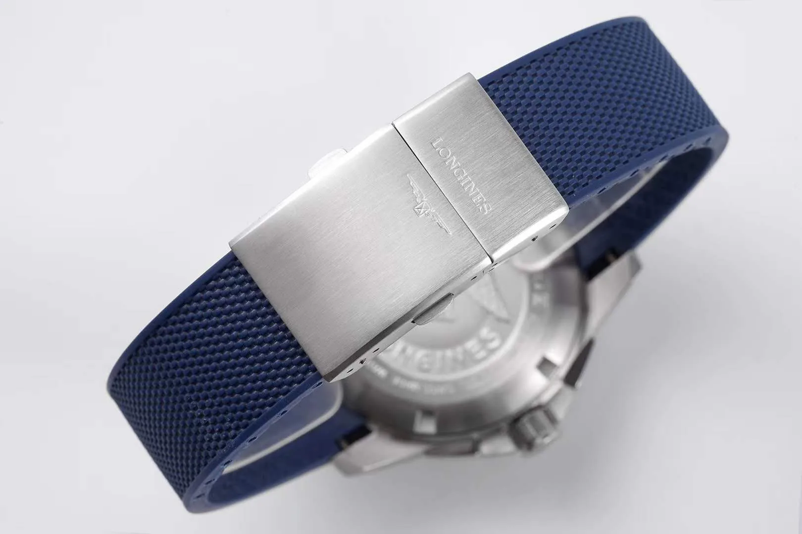Hydroconquest Blue Dial on Rubber Strap - Image 6
