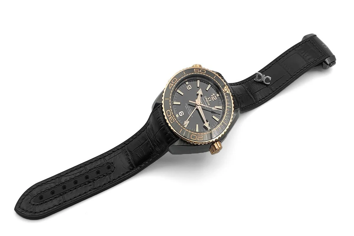 Seamaster Planet Ocean GMT “Deep Black” Gold Ceramic - Image 2