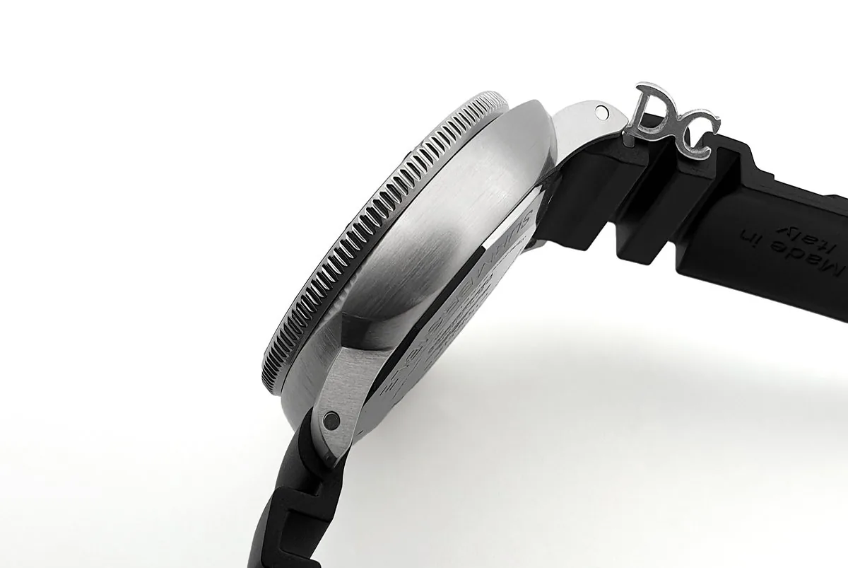 PAM683 Luminor Marina Submersible - Image 6