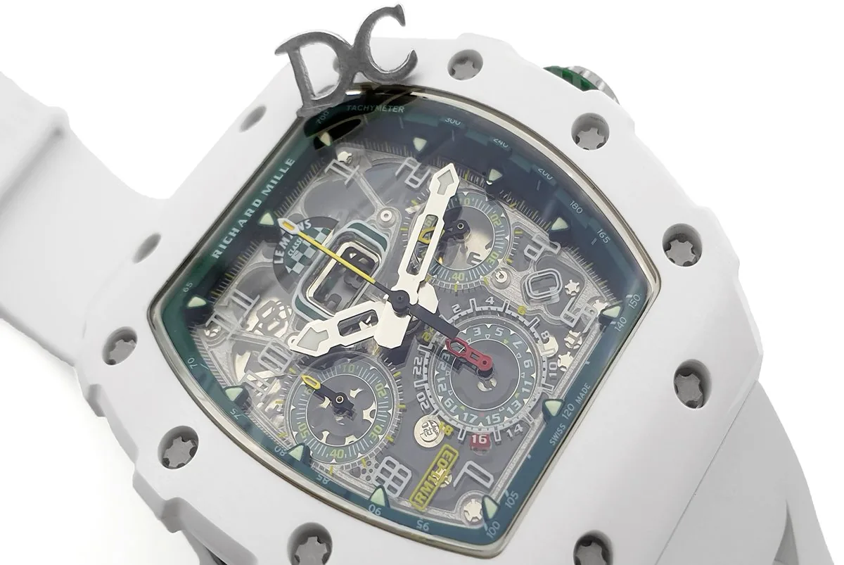 RM 011-02 Le Mans Classic Chronograph in Grün am weißen Kautschukarmband – Bild 4
