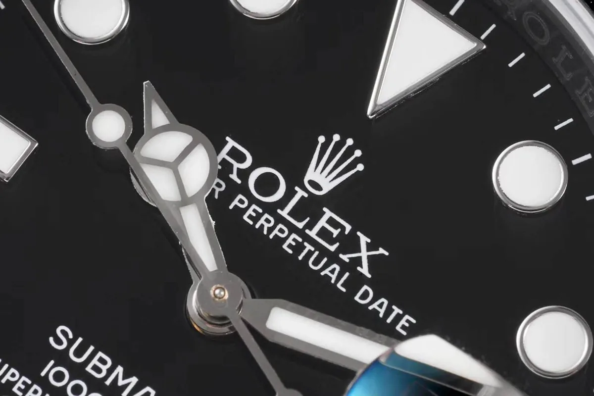 Submariner 116610LN in PVD Black - Image 4