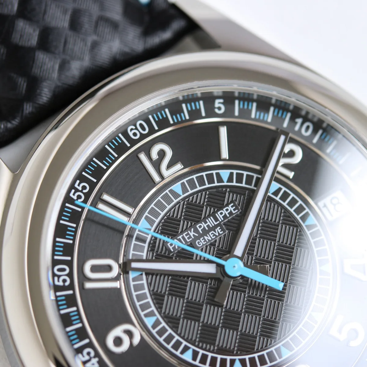 Calatrava 6007G-001 cadran noir bleu ciel en or blanc – Image 4