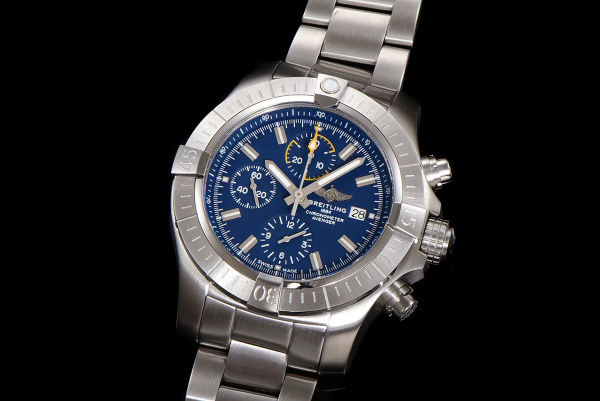 Avenger Chronograph 45 Blue Dial on Steel Ref. A13317101C1A1