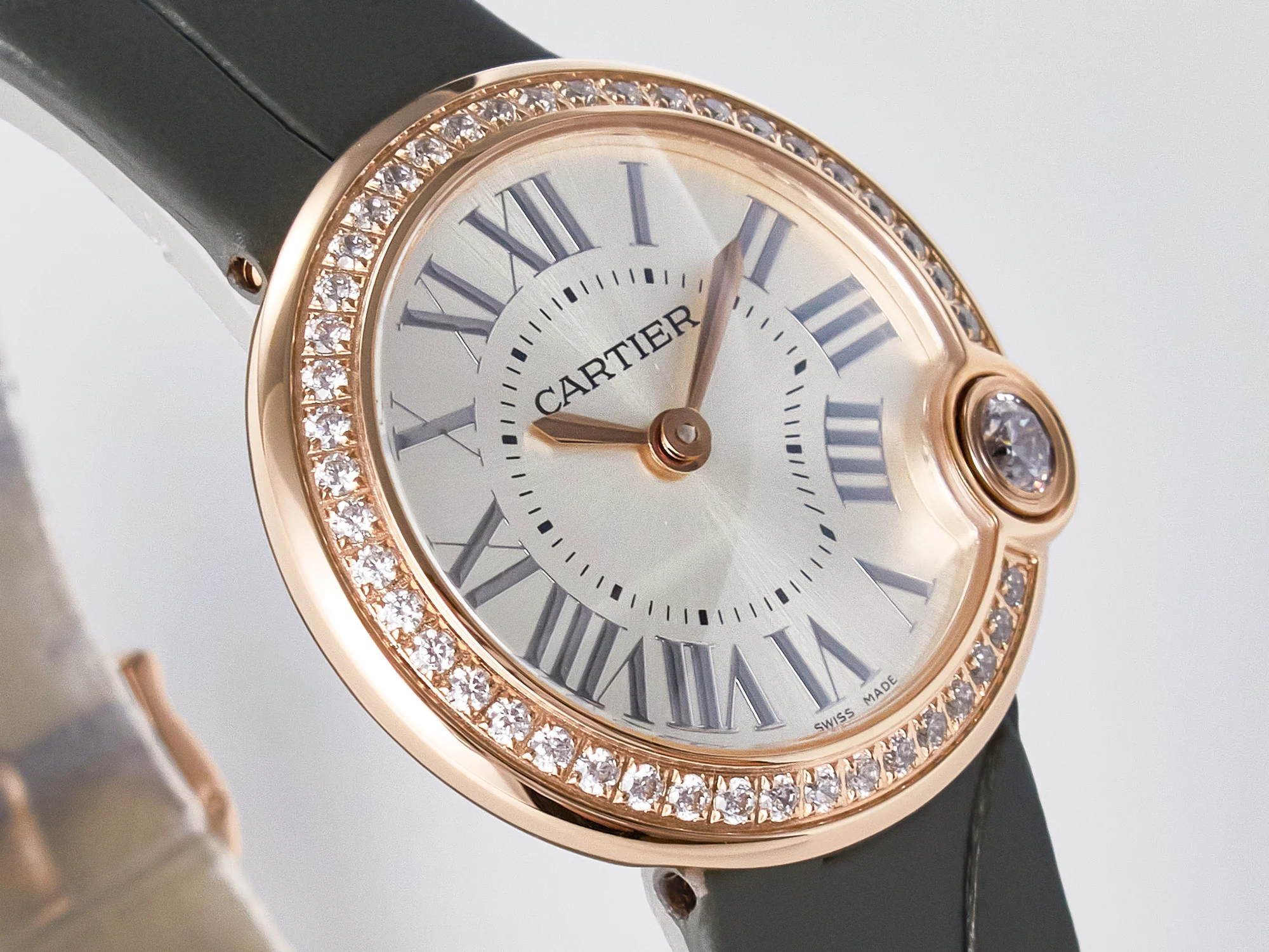 Ballon Blanc De Cartier 30mm RG DRF 1:1 Best Edition Silvered Texture Dial Diamonds Bezel on Green Leather Strap Ronda Quartz