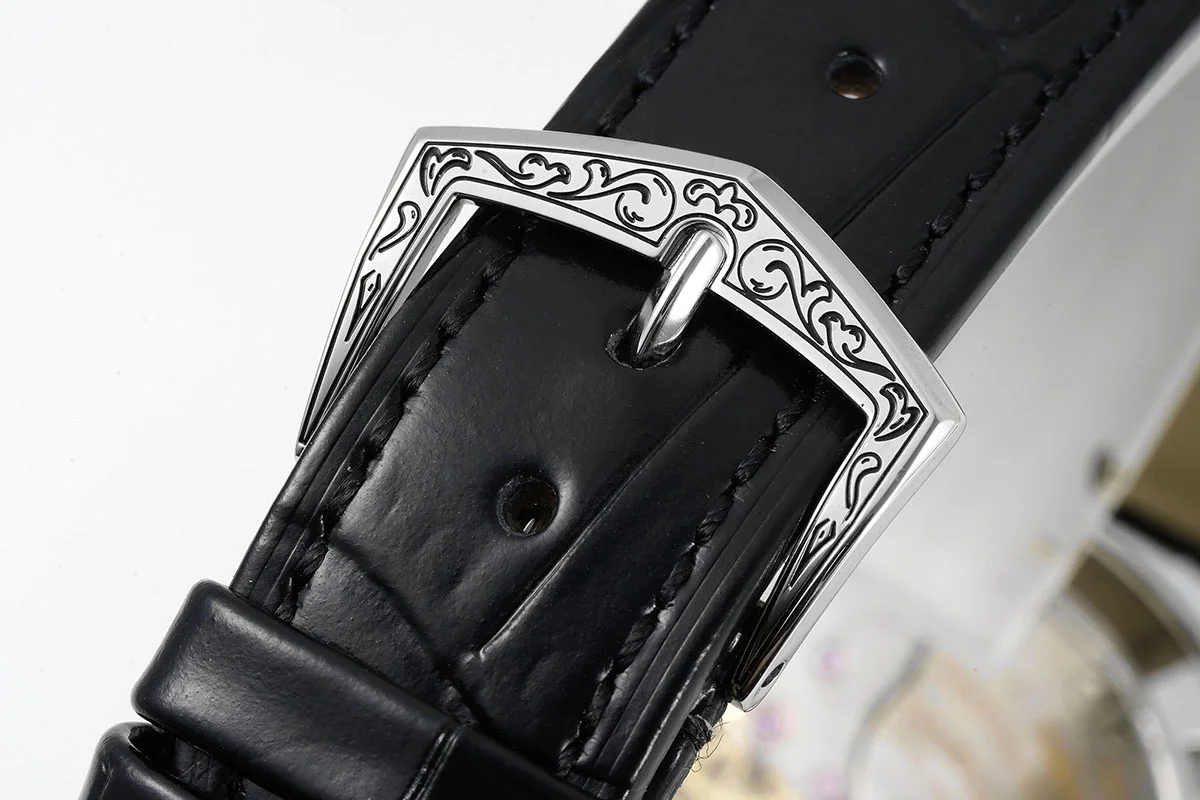 Calatrava 5088/100P Handengraved Black Dial in Platinum