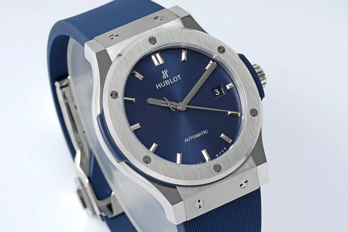 Classic Fusion Automatic 42mm Blue Dial on Rubber Strap