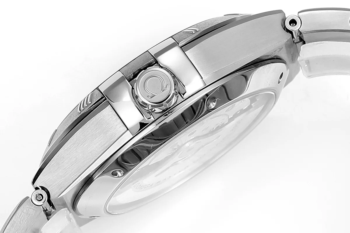 Constellation Co-Axial Master Chronometer 41mm Blue Meteorite Dial on Bracelet