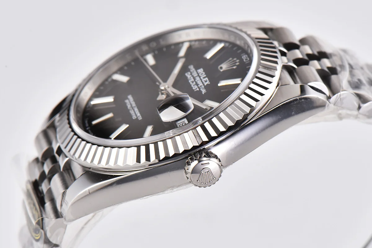 Datejust 41 126334 Bright Black Dial Stick Markers on Jubilee Bracelet
