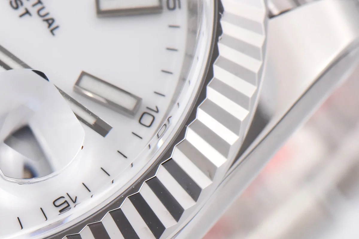 Datejust 41 126334 White Dial Stick Markers on Jubilee Bracelet
