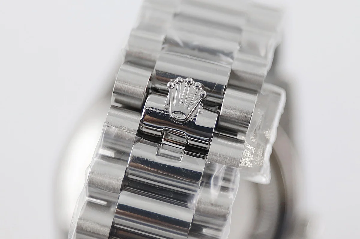 Day-Date 40 228239 Meteorite Dial with Diamond Markers in White Gold