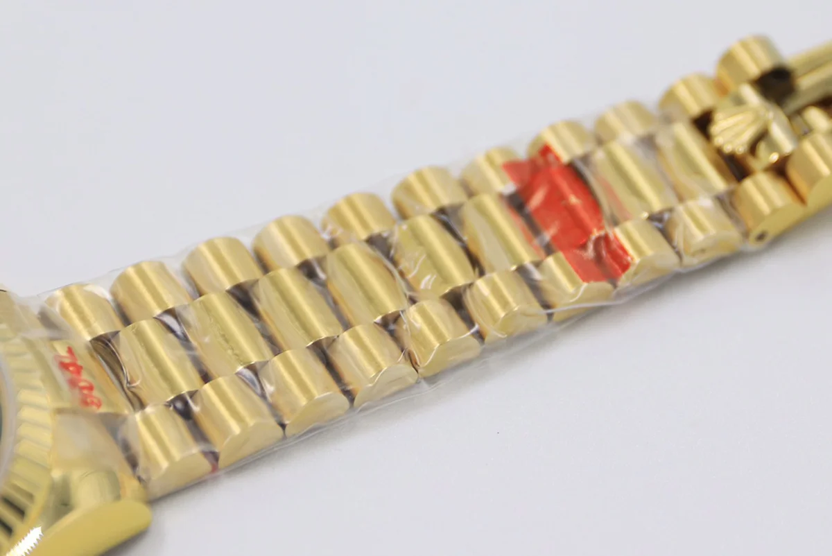 Daydate 36 128238 Malachite Diamond Marker Dial in Yellow Gold