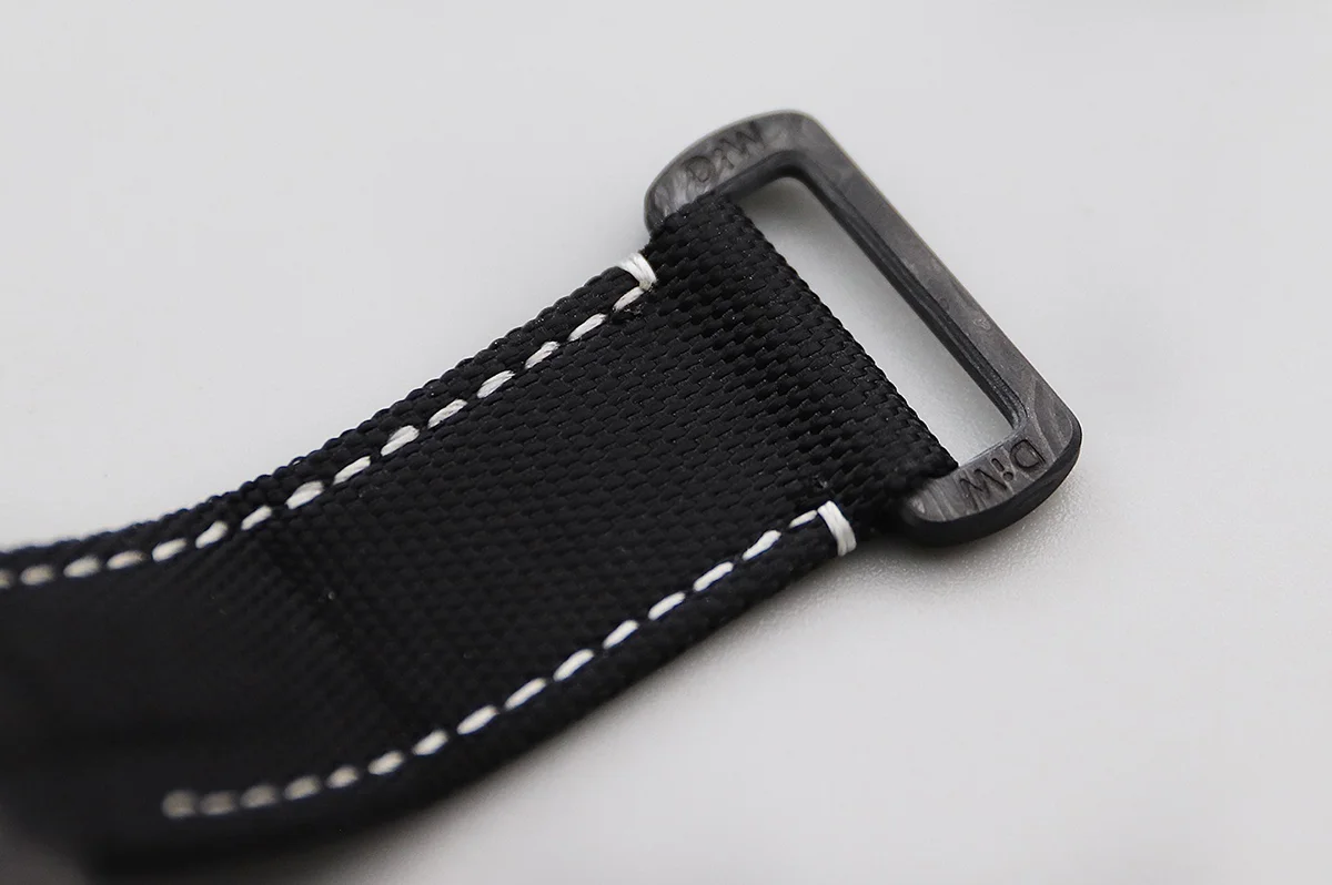 DIW Submariner All Carbon Black