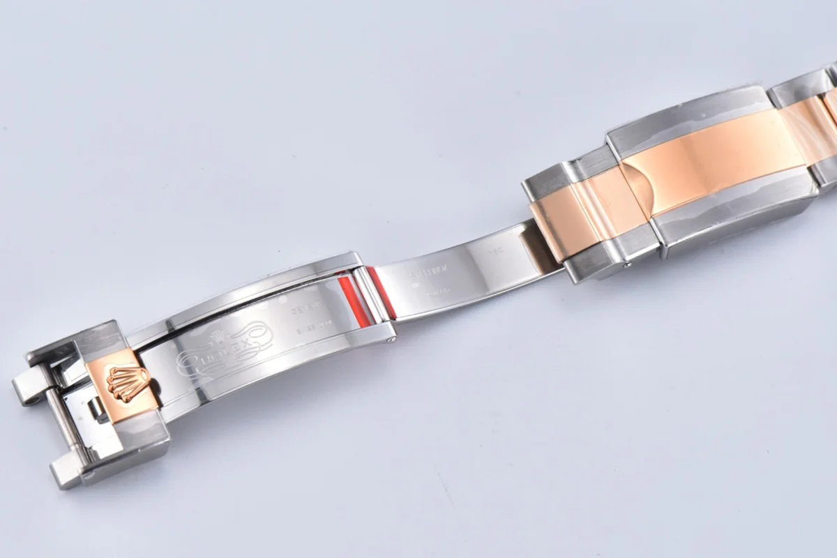 GMT Master II 126715CHNR “Rootbeer” in Everose Gold and Steel