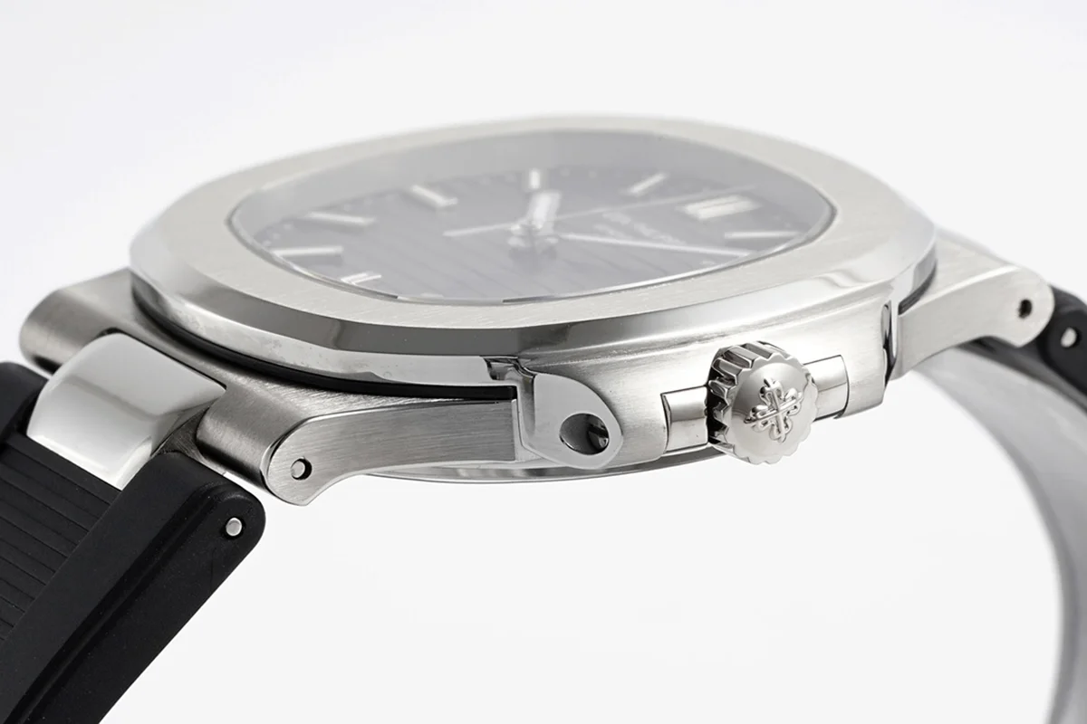 Nautilus Jumbo 5711/1A Grey Dial on Rubber Strap