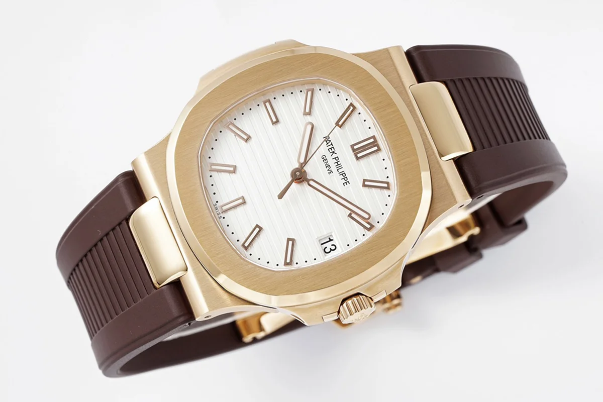Nautilus Jumbo 5711/1R-001 White Dial on Rubber Strap