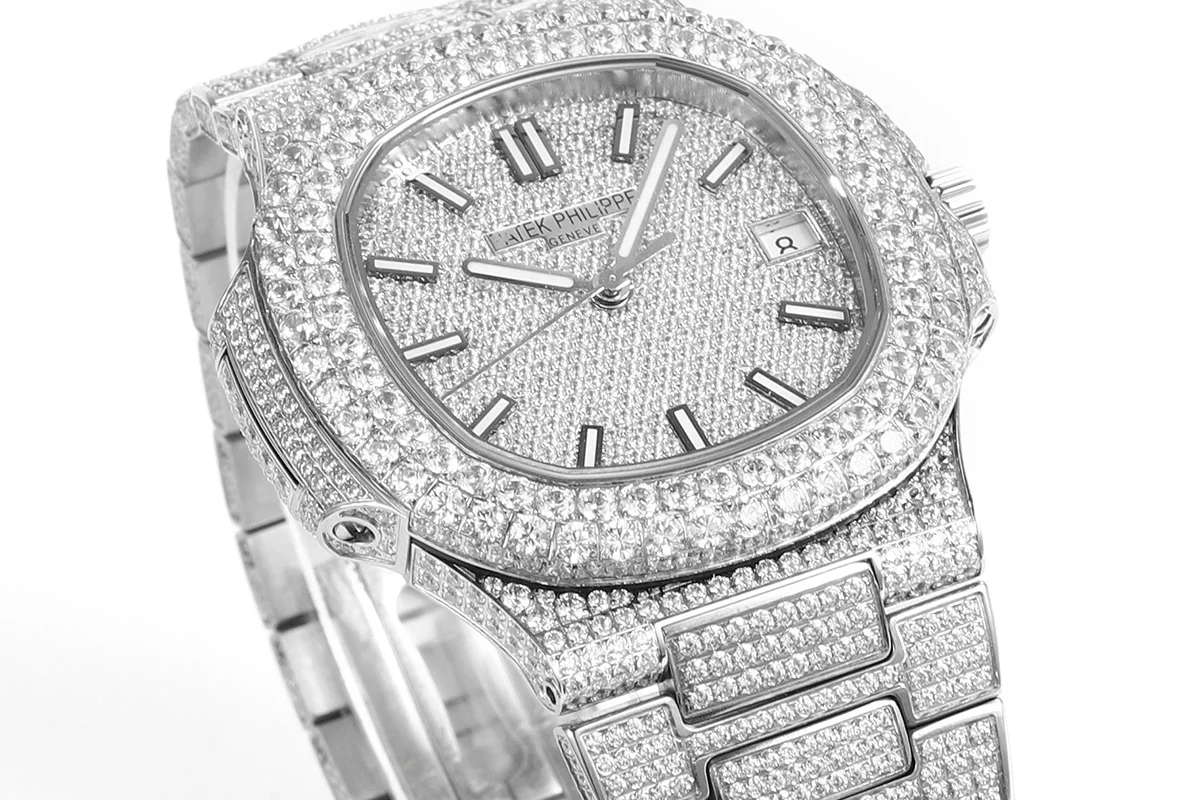 Nautilus Jumbo 5711 Diamond Dial with Diamond Bezel with Paved Diamonds in White Gold