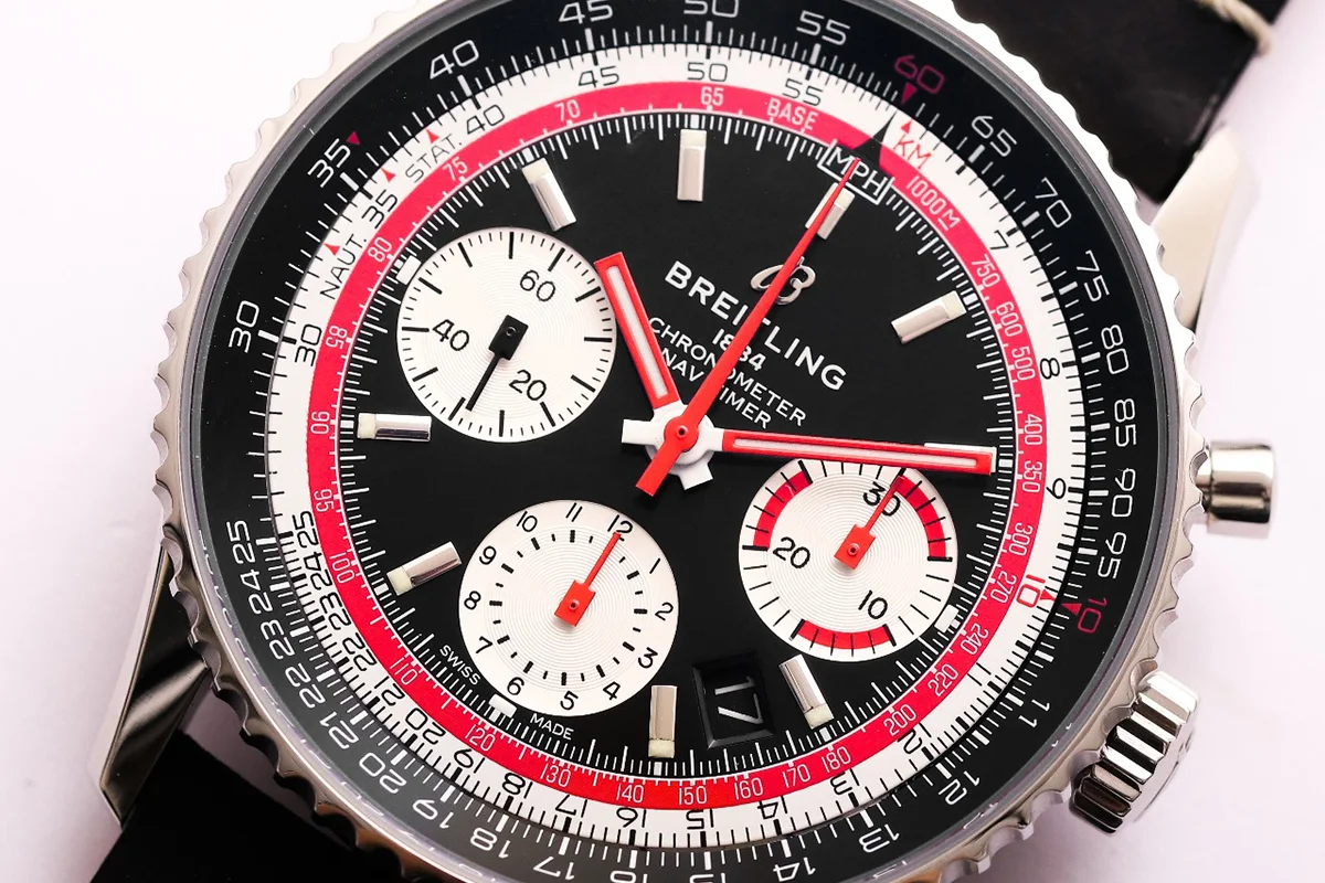 Navitimer B01 Chronograph 43 SwissAir Ref. AB01211B1B1X2