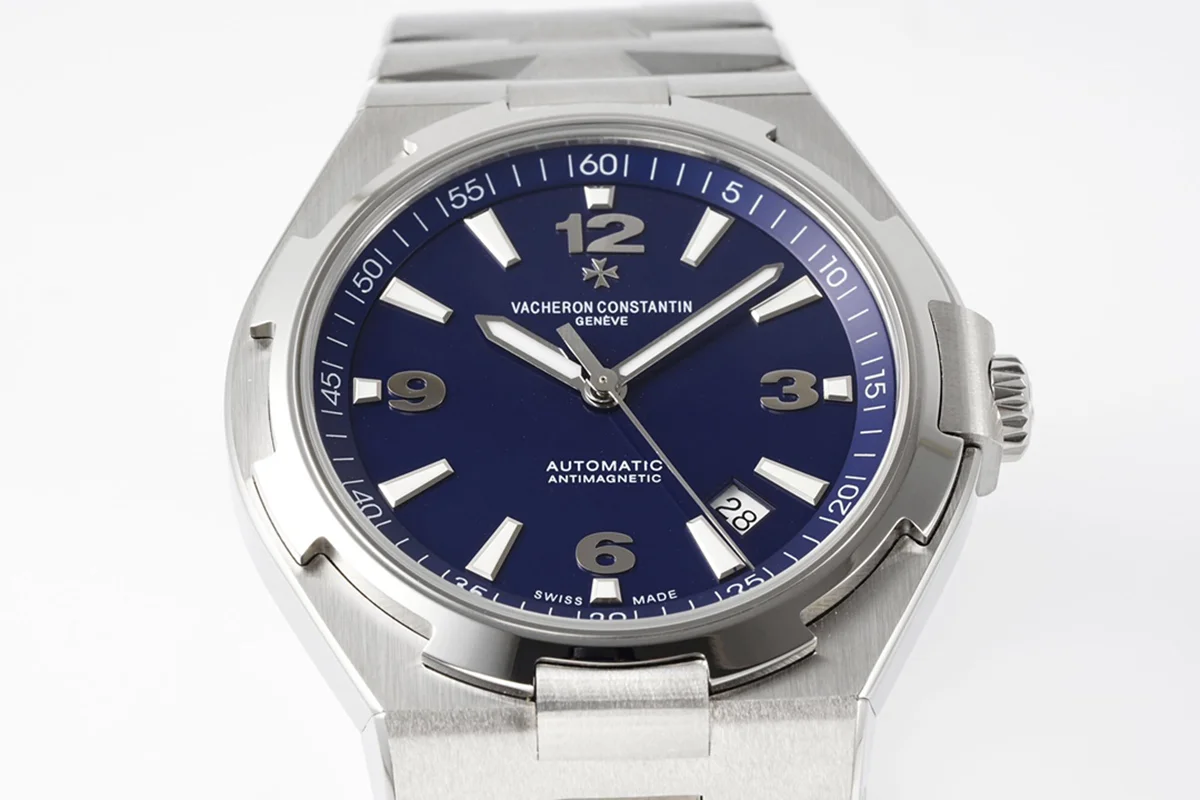 Overseas Automatic 47040 Blue Dial in Steel