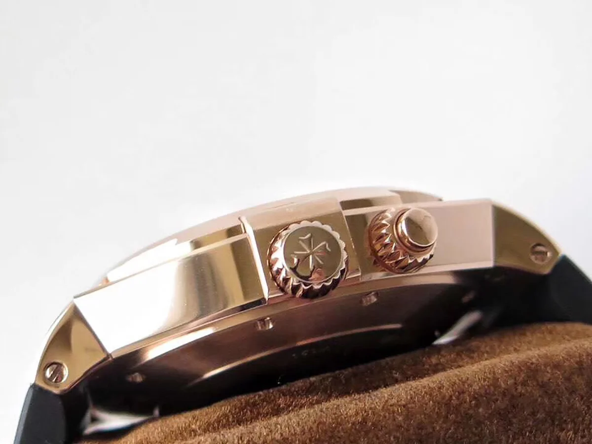 Overseas Dual Time Black Dial in Rose Gold on Rubber Strap