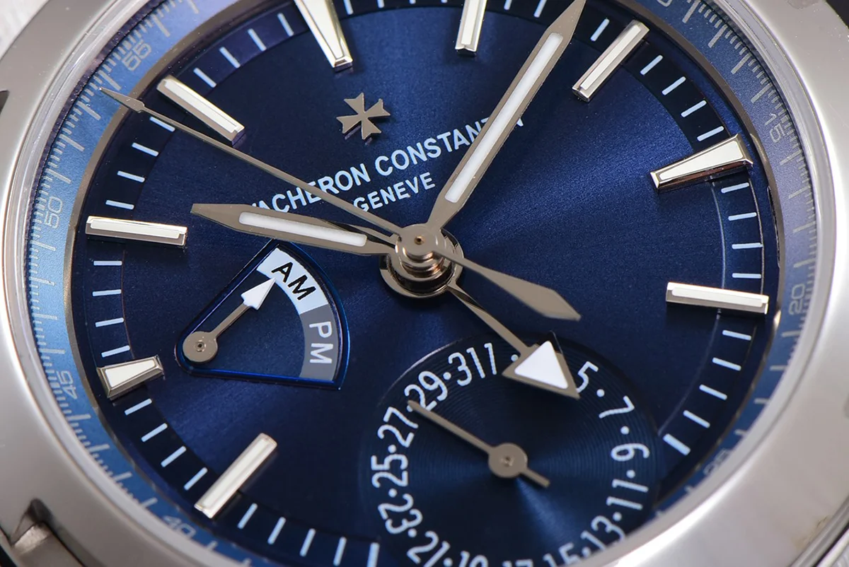 Overseas Dual Time Blue Dial in Steel Ref. 7900V/110A-B334