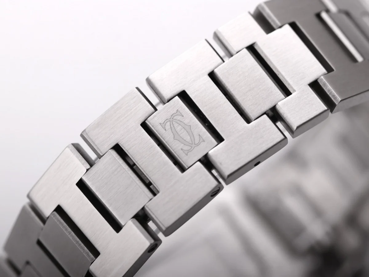 Pasha de Cartier Black Dial 35mm in Bracelet