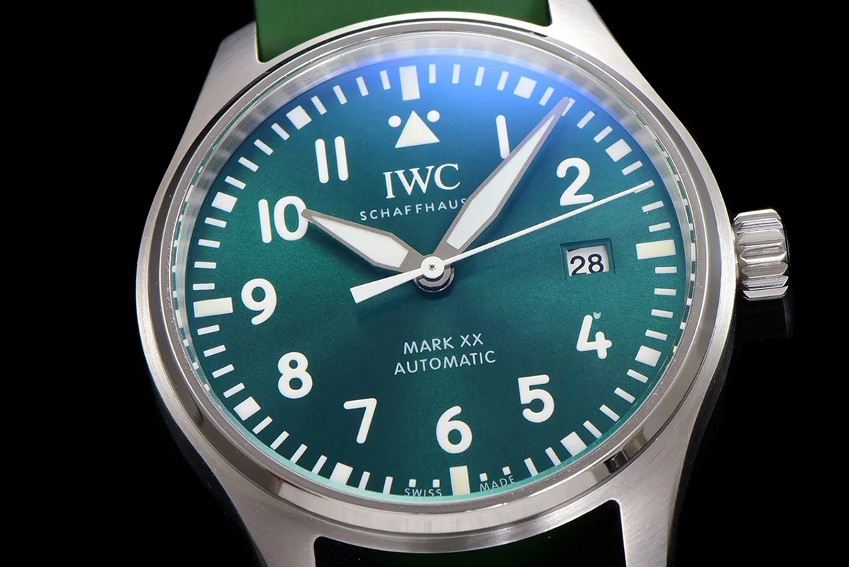 Pilot’s Watch Mark XX IW328205 on Rubber Strap