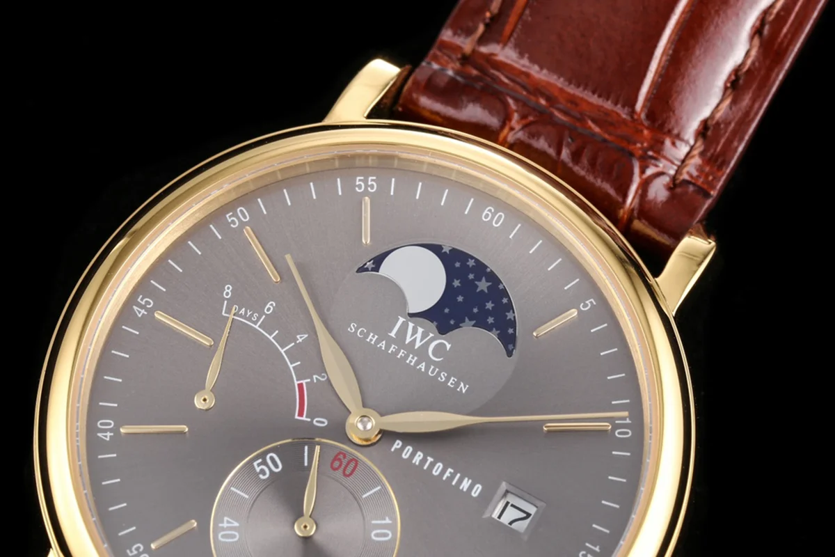 Portofino Hand Wound Moon Phrase IW516402 Grey Dial in Yellow Gold