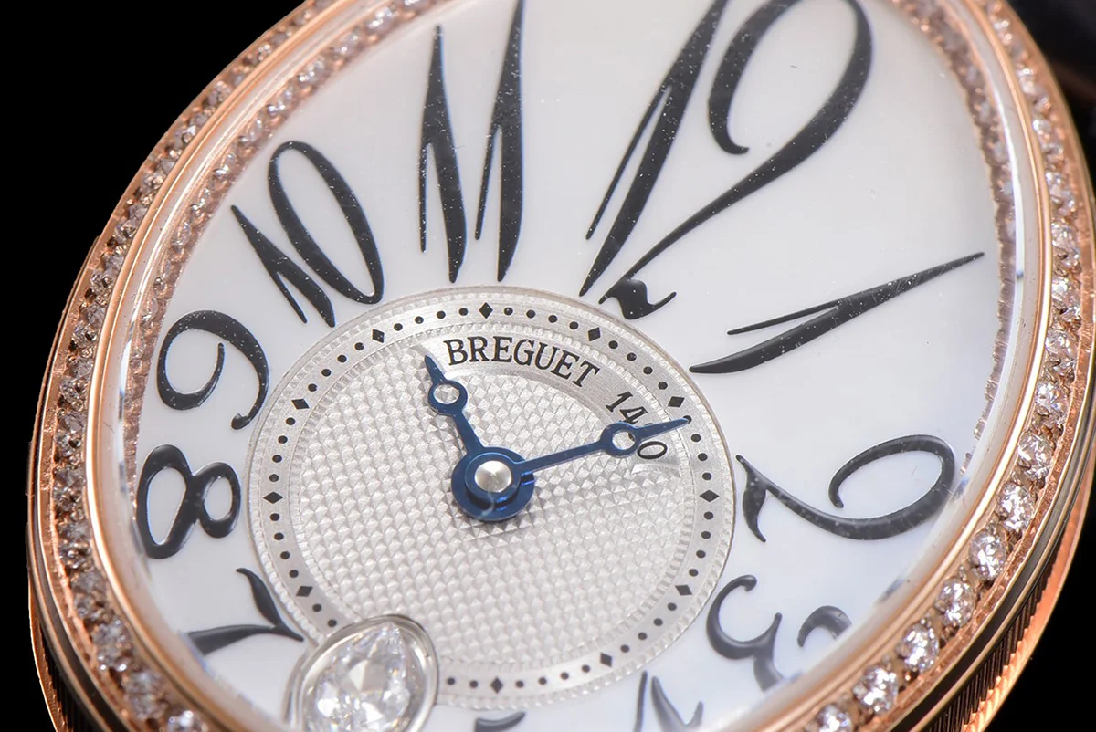 Reine de Naples in Rose Gold 8918BA