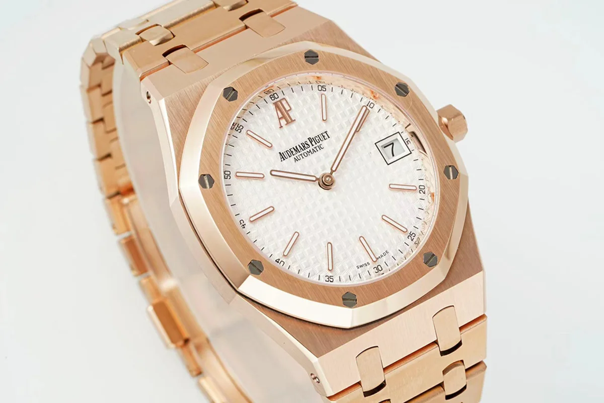 Royal Oak 15202 White Dial in Rose Gold