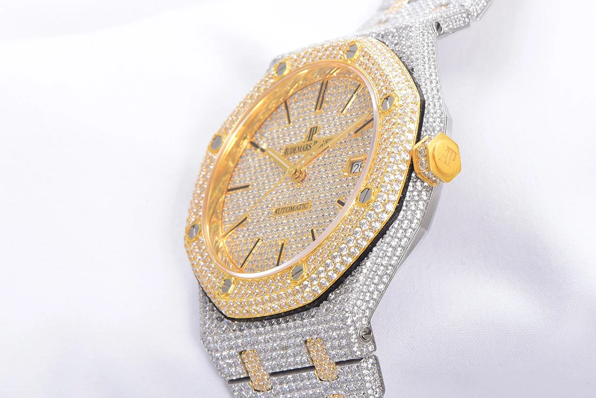 Royal Oak 41mm 15400 Iced Out Steel/Yellow Gold in Stick Markers