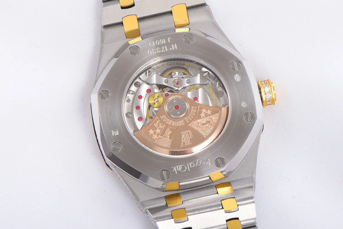 Royal Oak 41mm 15400 Iced Out Steel/Yellow Gold in Stick Markers