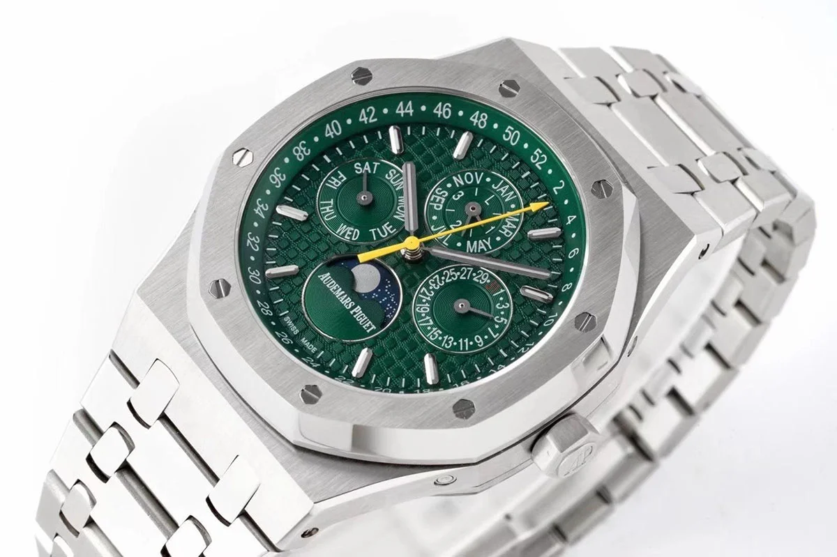 Royal Oak Perpetual Calendar 26613 Green Dial in Steel