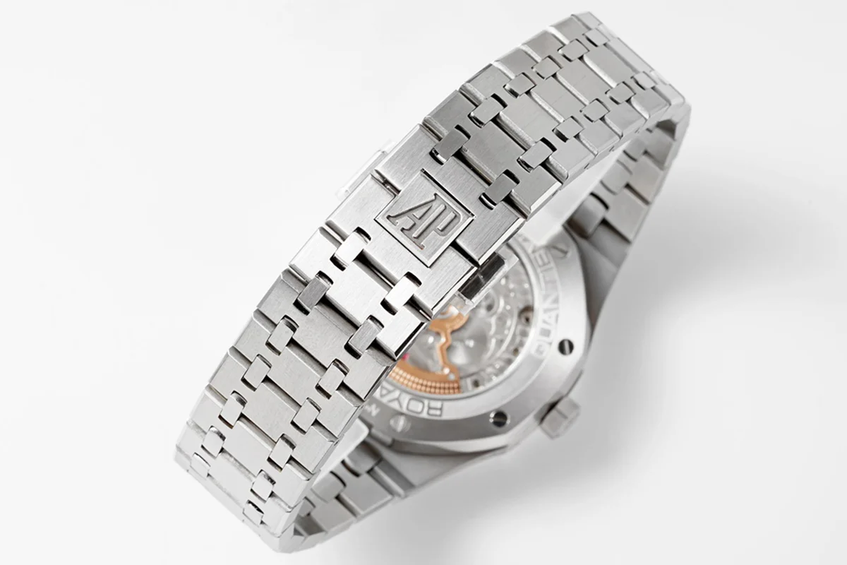 Royal Oak Perpetual Calendar 26613 Green Dial in Steel