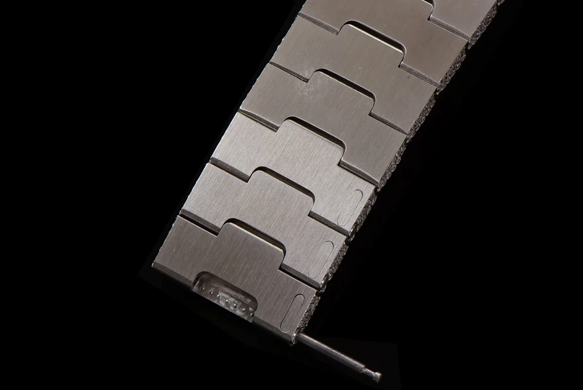Santos de Cartier 40mm Diamond Paved Dial with Arabic Markers in Steel/Yellow Gold