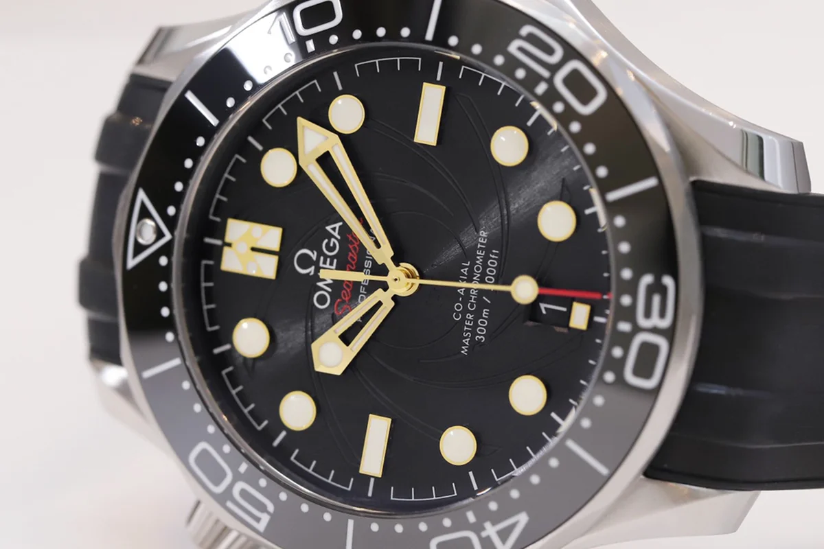 Seamaster Diver 300M Co-Axial Master Chronometer “James Bond Limited Editon” Ref. 210.22.42.20.01.004