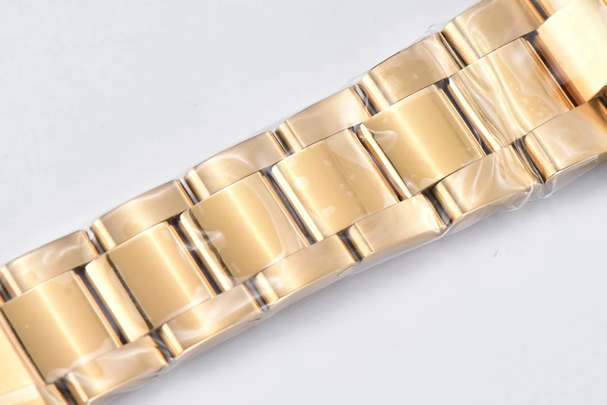 Submariner 40 116618LB Blue Ceramic in Gold