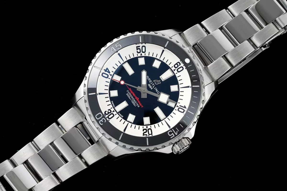 Superocean Automatic 44 Ref: A17376211B1A1