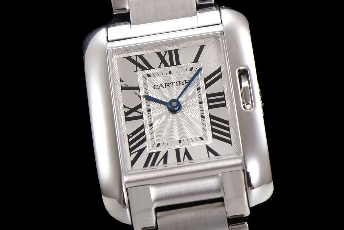 Tank Anglaise 30.2mm White Dial in Steel