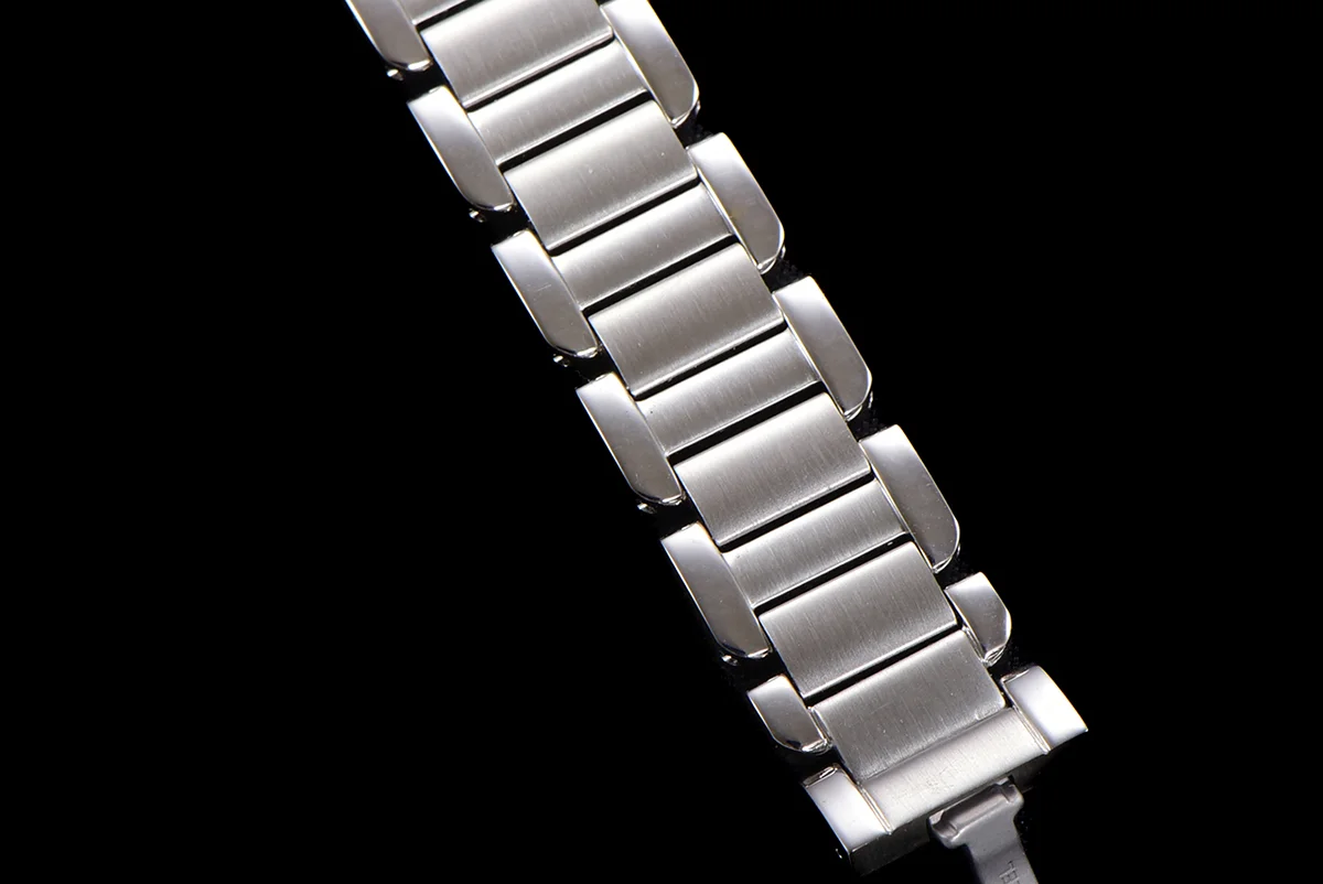 Tank Anglaise 30.2mm White Dial in Steel