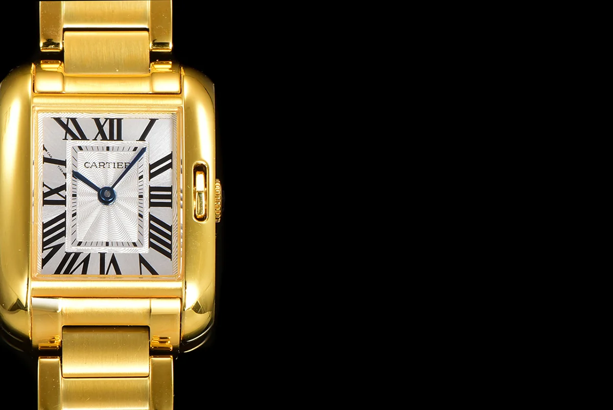 Tank Anglaise 30.2mm White Dial in Yellow Gold